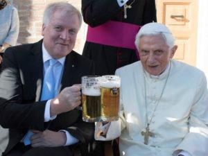 Papa Bento XVI Ratzinger cerveja aniversário